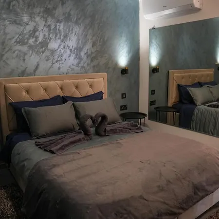 Lux Sea&country Views With Pool Appartamento *