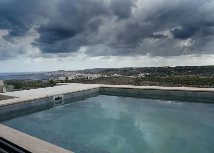 아파트 Lux Sea&country Views With Pool