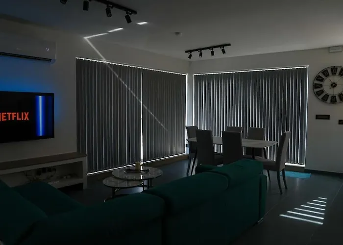 Lux Sea&country Views With Pool