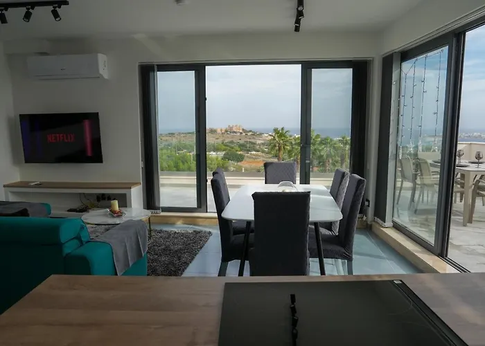 아파트 Lux Sea&country Views With Pool