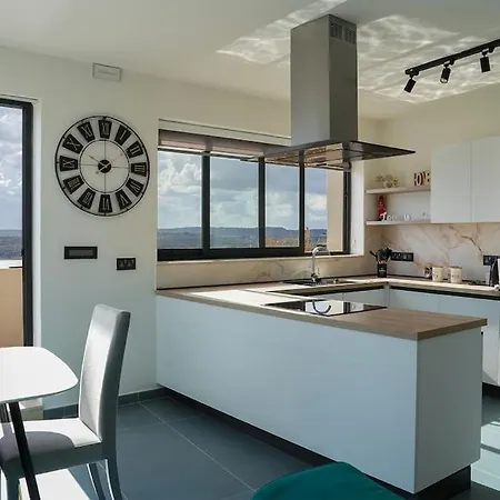 Apartament Lux Sea&country Views With Pool *