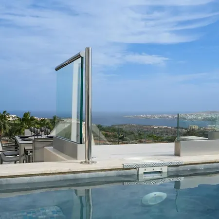 Lux Sea&country Views With Pool דירה