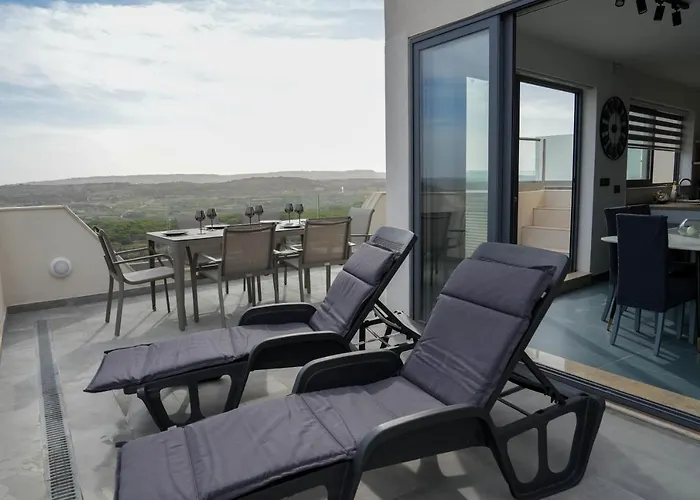 Apartament Lux Sea&country Views With Pool